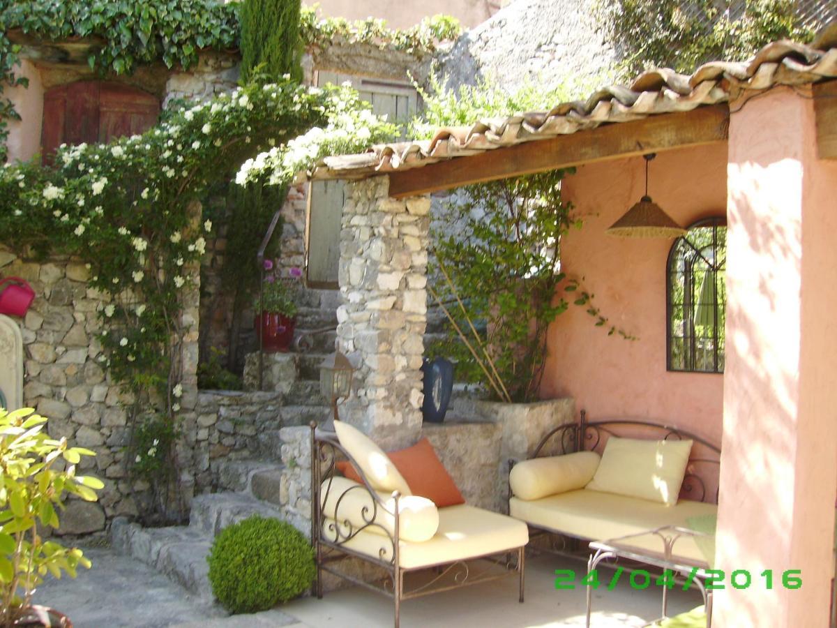 La Cle Des Songes Bed & Breakfast Claviers Exterior photo