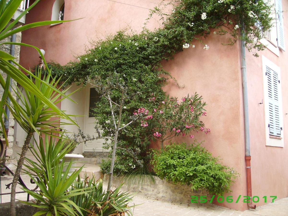 La Cle Des Songes Bed & Breakfast Claviers Exterior photo