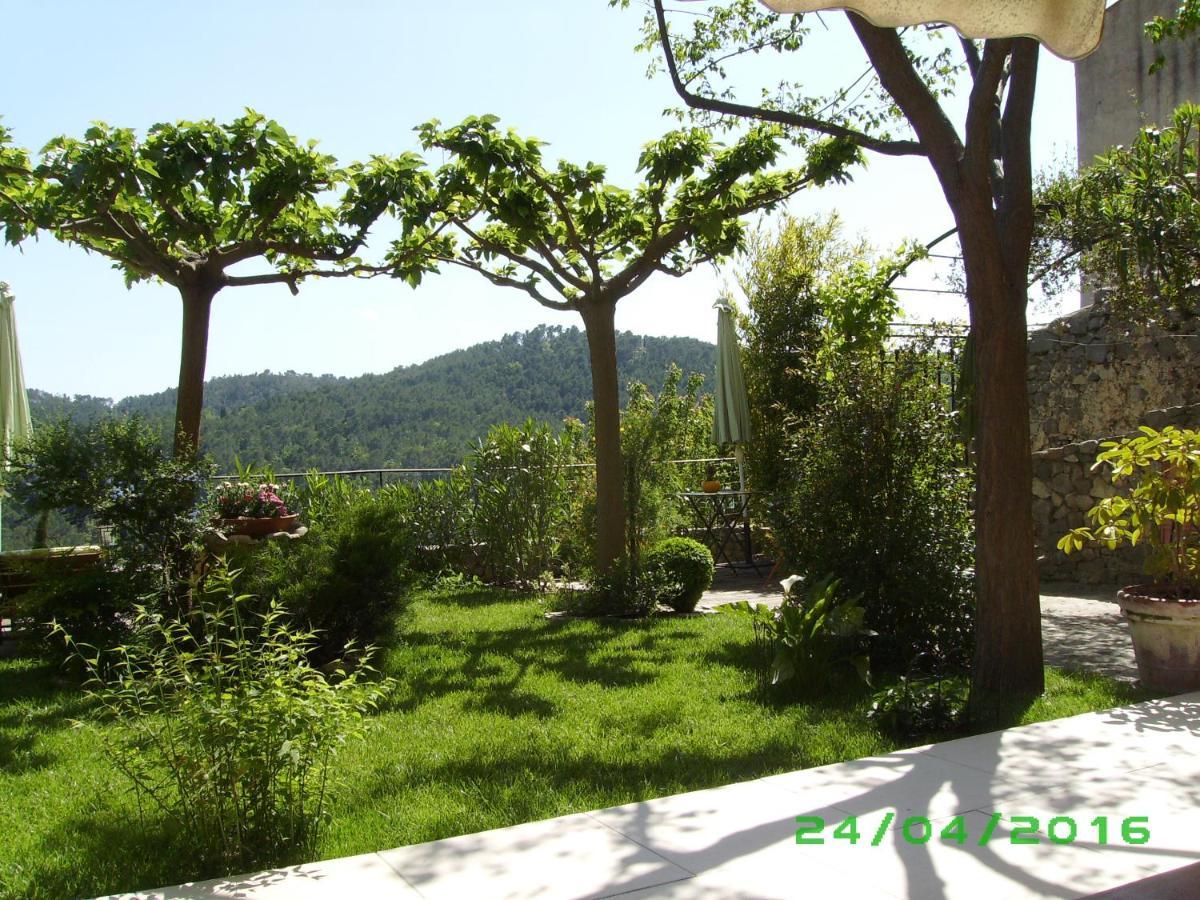 La Cle Des Songes Bed & Breakfast Claviers Exterior photo