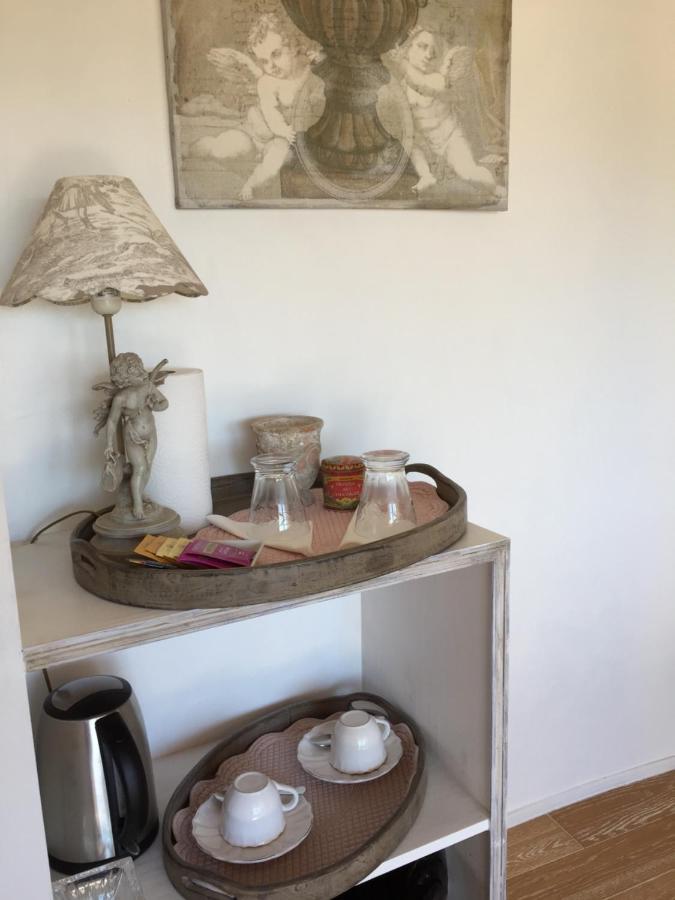La Cle Des Songes Bed & Breakfast Claviers Exterior photo