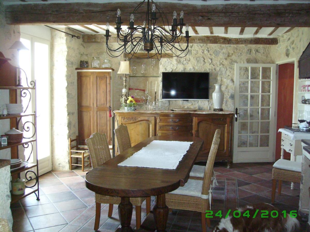 La Cle Des Songes Bed & Breakfast Claviers Exterior photo