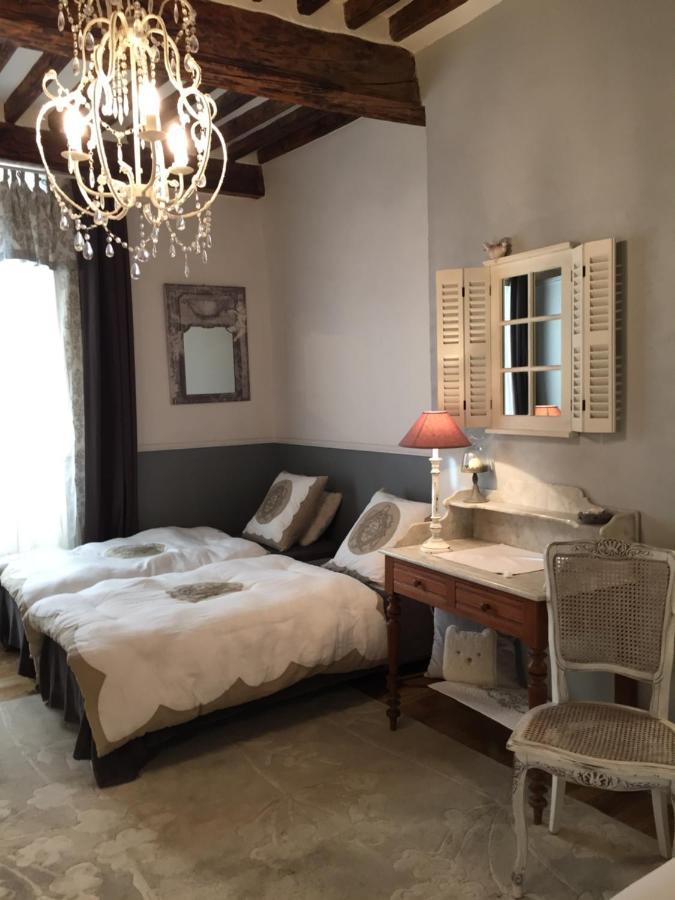 La Cle Des Songes Bed & Breakfast Claviers Exterior photo